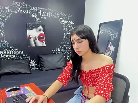 Valey Nicole online show from June 17, 10:11 pm