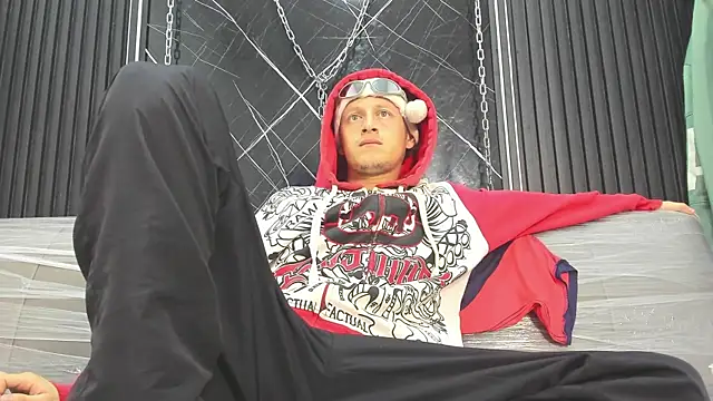 AnthonyStone  online show from June 7, 10:06 pm