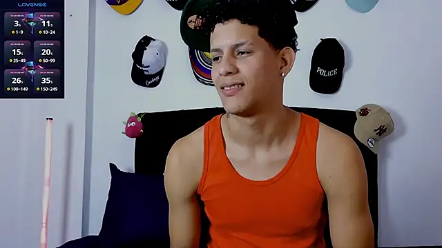theo bigcock  online show from June 16, 6:54 pm