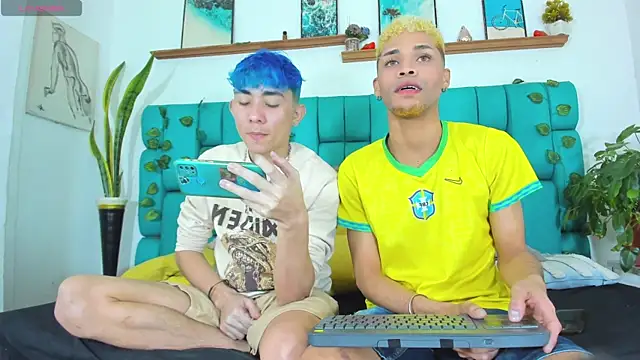 STRANGER BOYS online show from August 2, 2:32 am