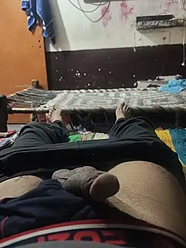 reshmahotcpl00 online show from July 13, 8:49 am