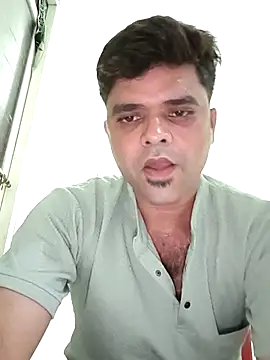 saddyboyforU online show from June 8, 6:09 pm