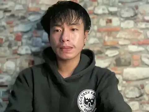 grumpyyy2003 online show from July 31, 1:54 pm