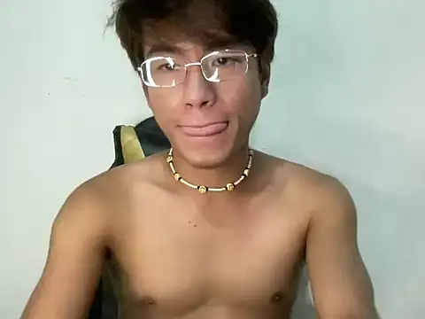 grumpyyy2003 online show from June 18, 7:21 am
