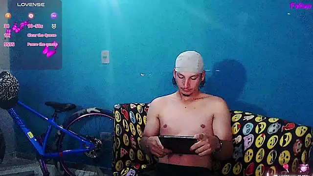 MrKingsaintx online show from June 15, 9:12 am