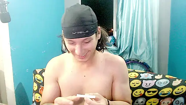 MrKingsaintx online show from August 1, 12:31 am