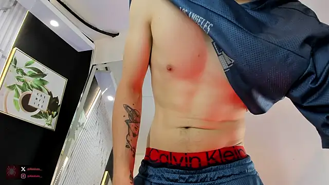Alexlux1 online show from June 26, 8:33 pm