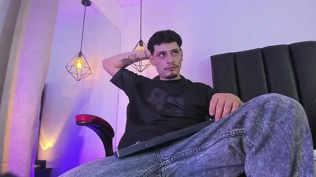 Alexlux1 online show from May 27, 7:55 pm