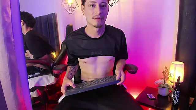 Alexlux1 online show from June 16, 11:40 pm