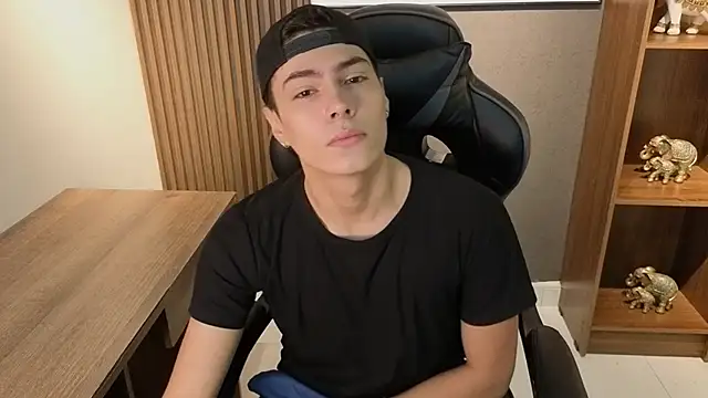 Esteban Fire online show from June 8, 11:55 am