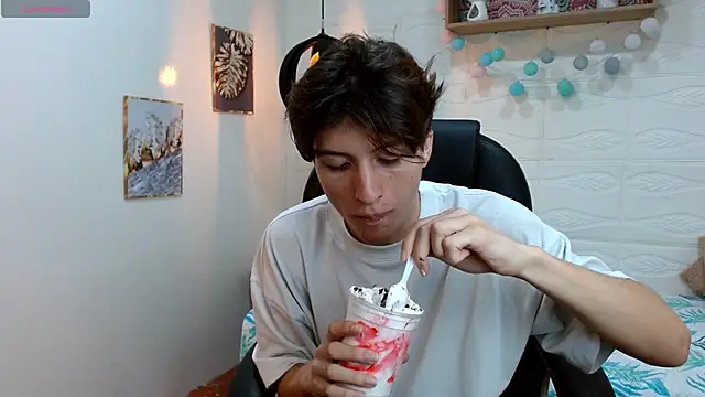 Marcoviolet online show from June 18, 7:41 pm