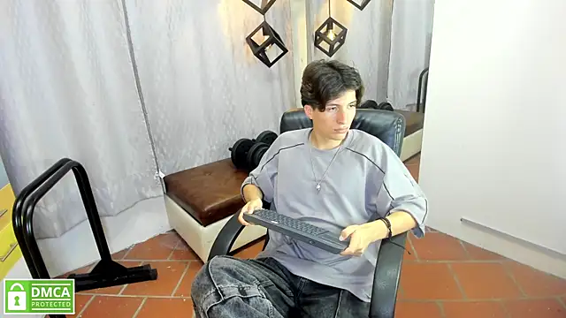 Marcoviolet online show from July 18, 7:41 pm