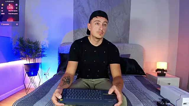 May Lyonheart online show from July 23, 12:25 am
