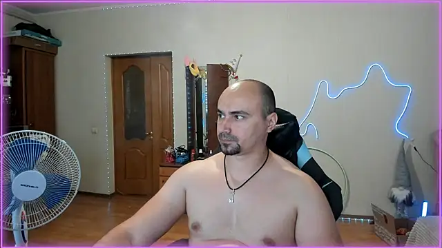 -SexyDaddy- online show from June 20, 8:30 am