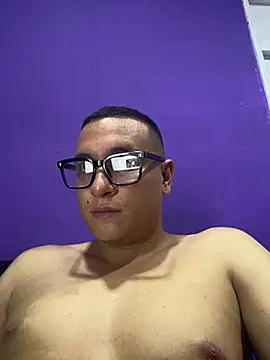 TomasStyl   online show from June 5, 4:06 am