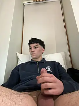xxuserxx    online show from August 5, 11:32 pm