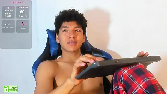 Maximiliano Young online show from July 24, 1:18 pm
