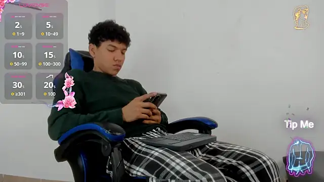 Maximiliano Young online show from June 13, 12:47 pm