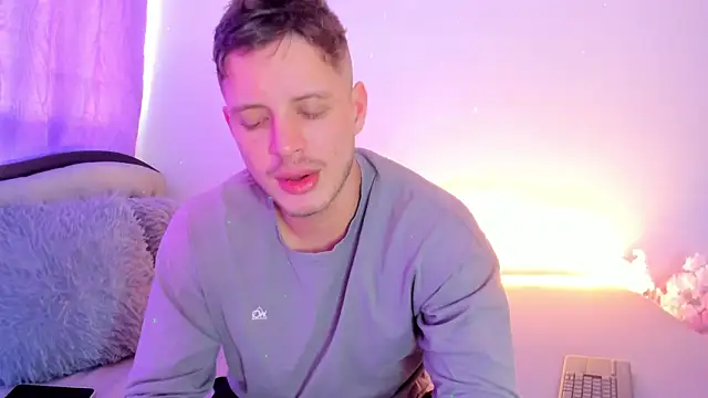 johnycooper08 online show from July 24, 12:34 pm