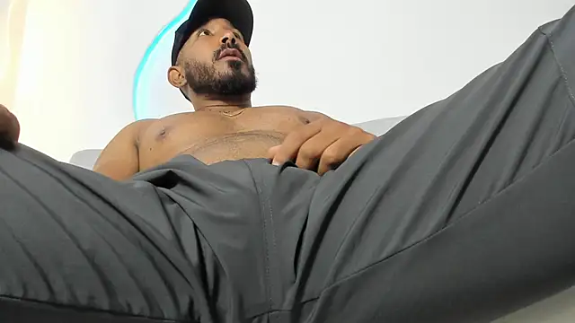 LeoCarter  online show from June 19, 1:27 pm