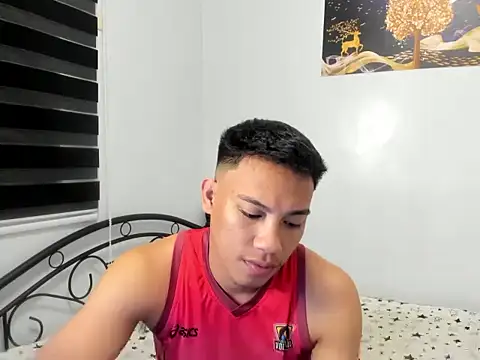 urfucker vinz online show from July 25, 12:46 pm