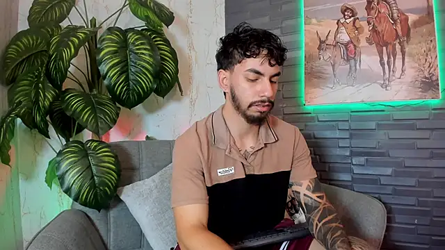 levi wolf online show from June 13, 12:03 pm