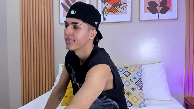 Axel Mendozaa online show from July 21, 8:00 pm