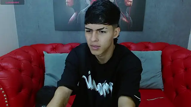 Axel Mendozaa online show from June 8, 4:30 pm