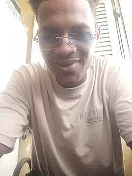 dantecruz19 online show from August 8, 5:53 pm