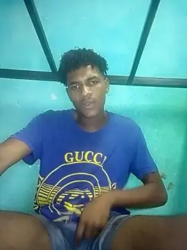 dantecruz19 online show from August 4, 2:28 am