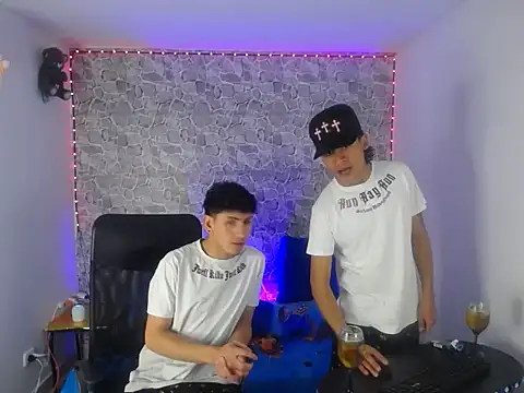 TheHotDuo19 online show from July 29, 5:06 am