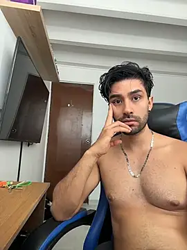 SantiagoMelendez online show from July 21, 2:41 pm