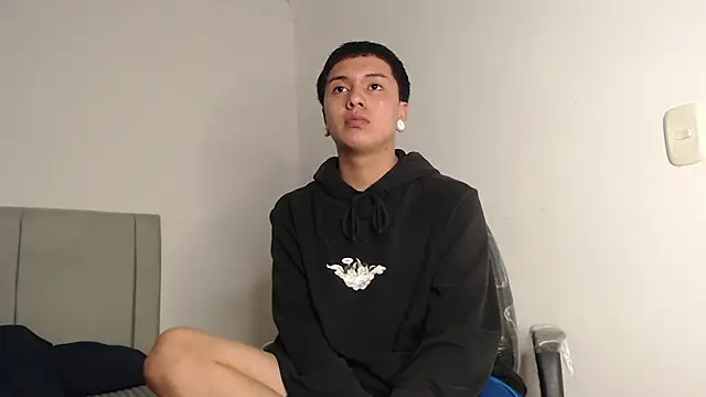 Owenn  blueee online show from July 27, 2:29 am