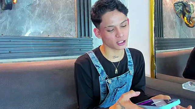 Brianhot0F online show from July 25, 1:19 pm
