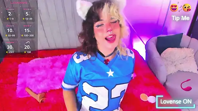 Hunter Pheach online show from July 20, 9:38 pm