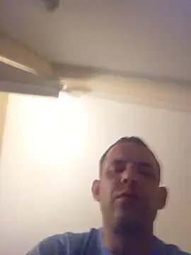 SingingTrunks online show from July 17, 11:55 pm