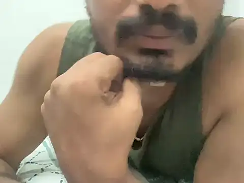 NAVIN0001 online show from July 14, 7:20 pm