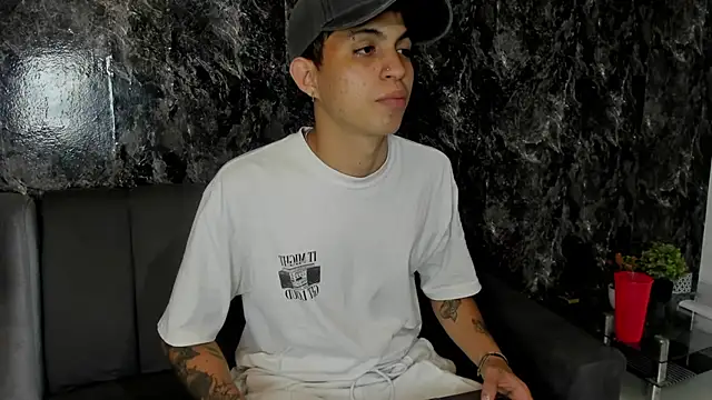 cameron lux77 online show from July 19, 4:18 am