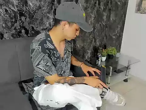 cameron lux77 online show from July 16, 3:46 am