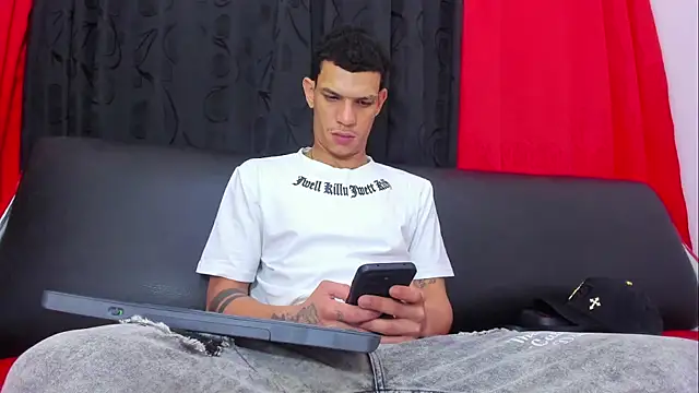 big hot boy  online show from June 19, 7:41 pm
