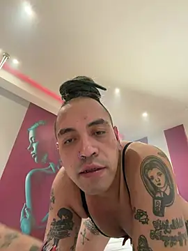 kinky dd online show from August 4, 5:57 am