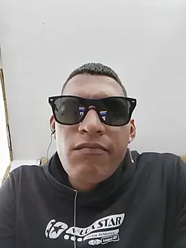Juniorluzardo online show from July 10, 5:37 pm