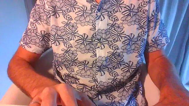 luapo1979 online show from June 13, 6:39 pm