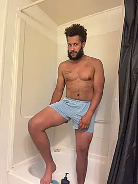 HungStr8Lightskin online show from July 5, 8:27 pm