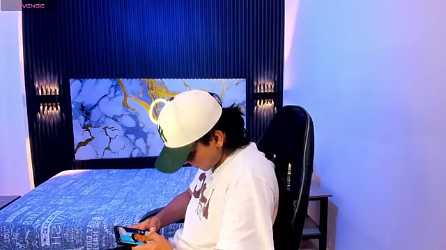 Rauw21 online show from July 11, 7:49 pm