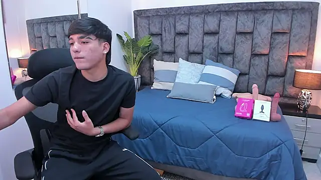 dimitryboy wallen online show from June 22, 8:02 pm