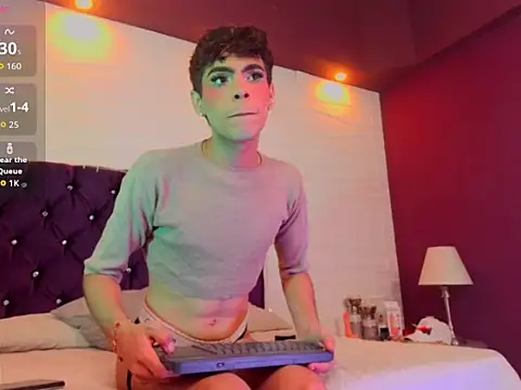 Nicolass 23 online show from July 3, 1:39 pm
