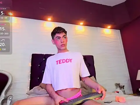 Nicolass 23 online show from July 11, 2:08 pm