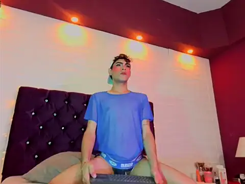 Nicolass 23 online show from July 4, 1:47 pm