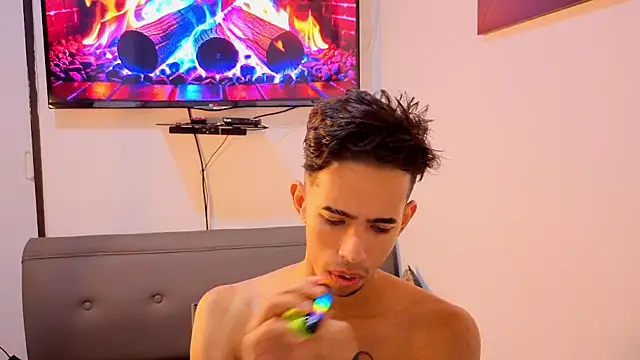 alexandro260 online show from July 14, 3:33 am
